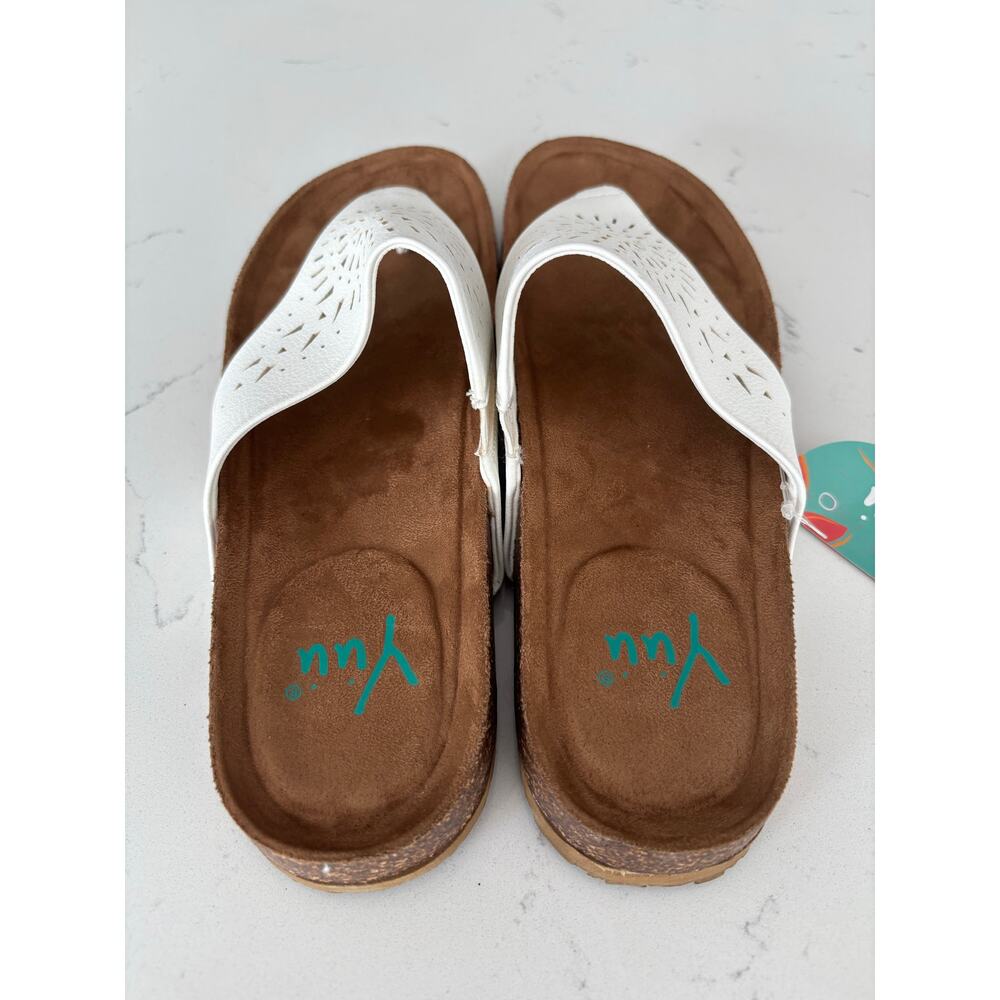NWT Yuu leather eyelet thong sandals sz 11 white/tan boho coastal chic comfort - Picture 5 of 8